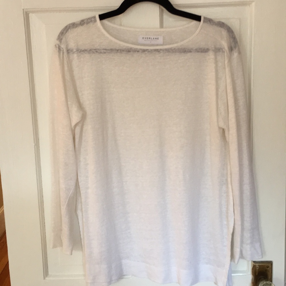 Everlane long-sleeved linen tee